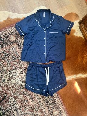 stars above Navy Short-Sleeve Pajama Set with White Piping